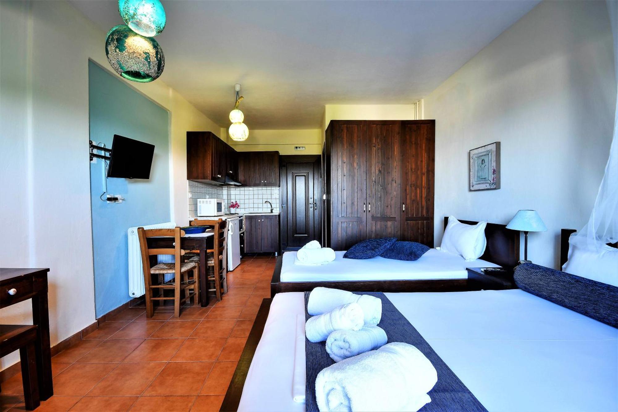 Guesthouse Amanitis Caesarea Skíti エクステリア 写真